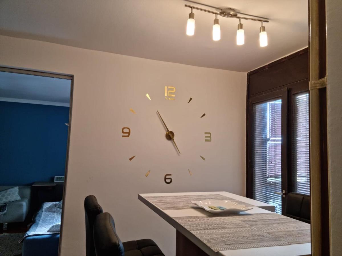 Apartmán Kingston Pirot Exteriér fotografie